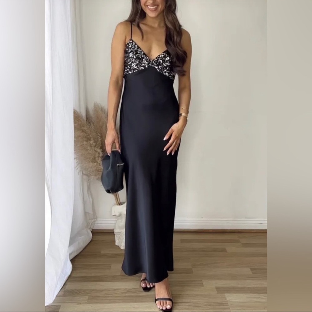 brand new Zara sequin midi dress !